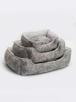 Soft and comfortable printed pet nest can be disassembled and washed106-33017 www.gmtpet.net